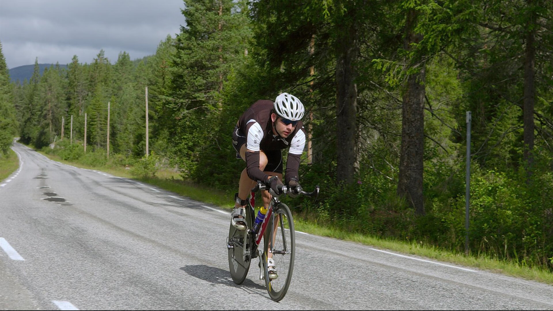 C罗带领球队晋级淘汰赛表现出色，c罗欧冠淘汰赛进球