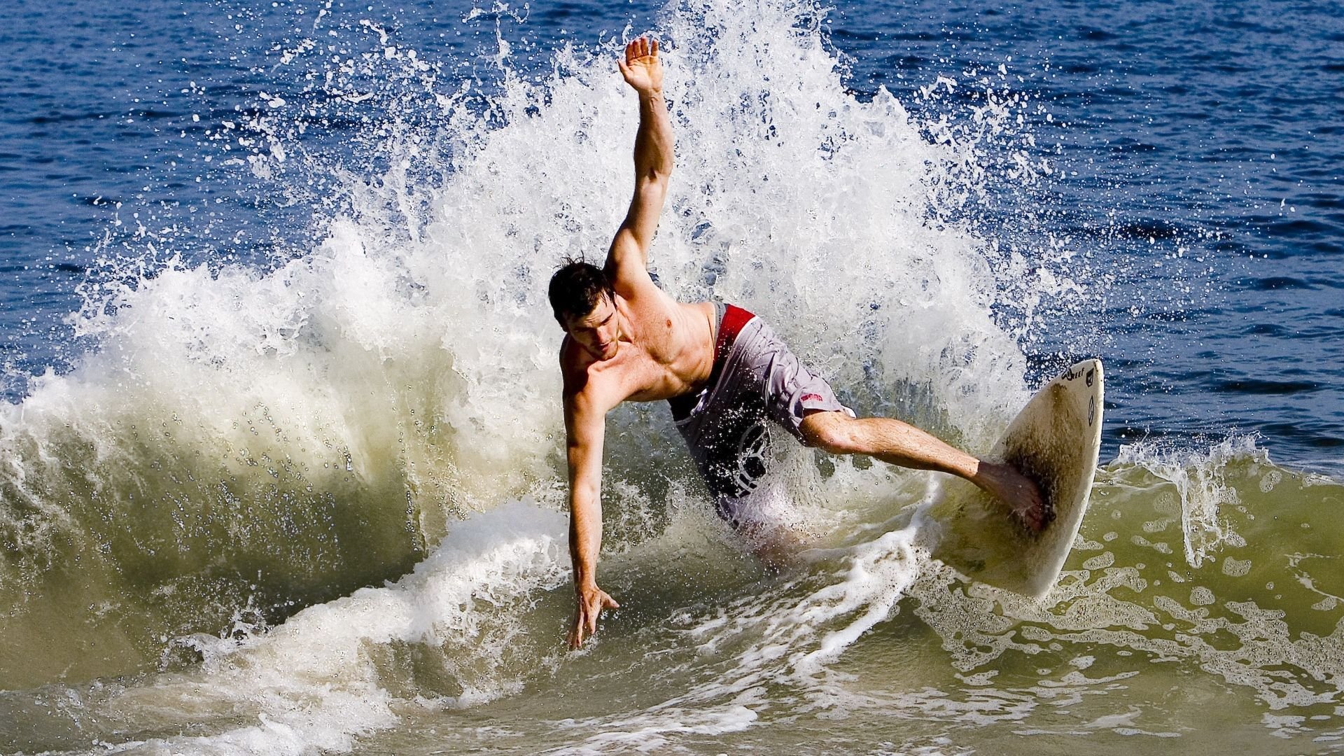 拉文谈防守端专注是公牛逆转关键，公牛球员拉文