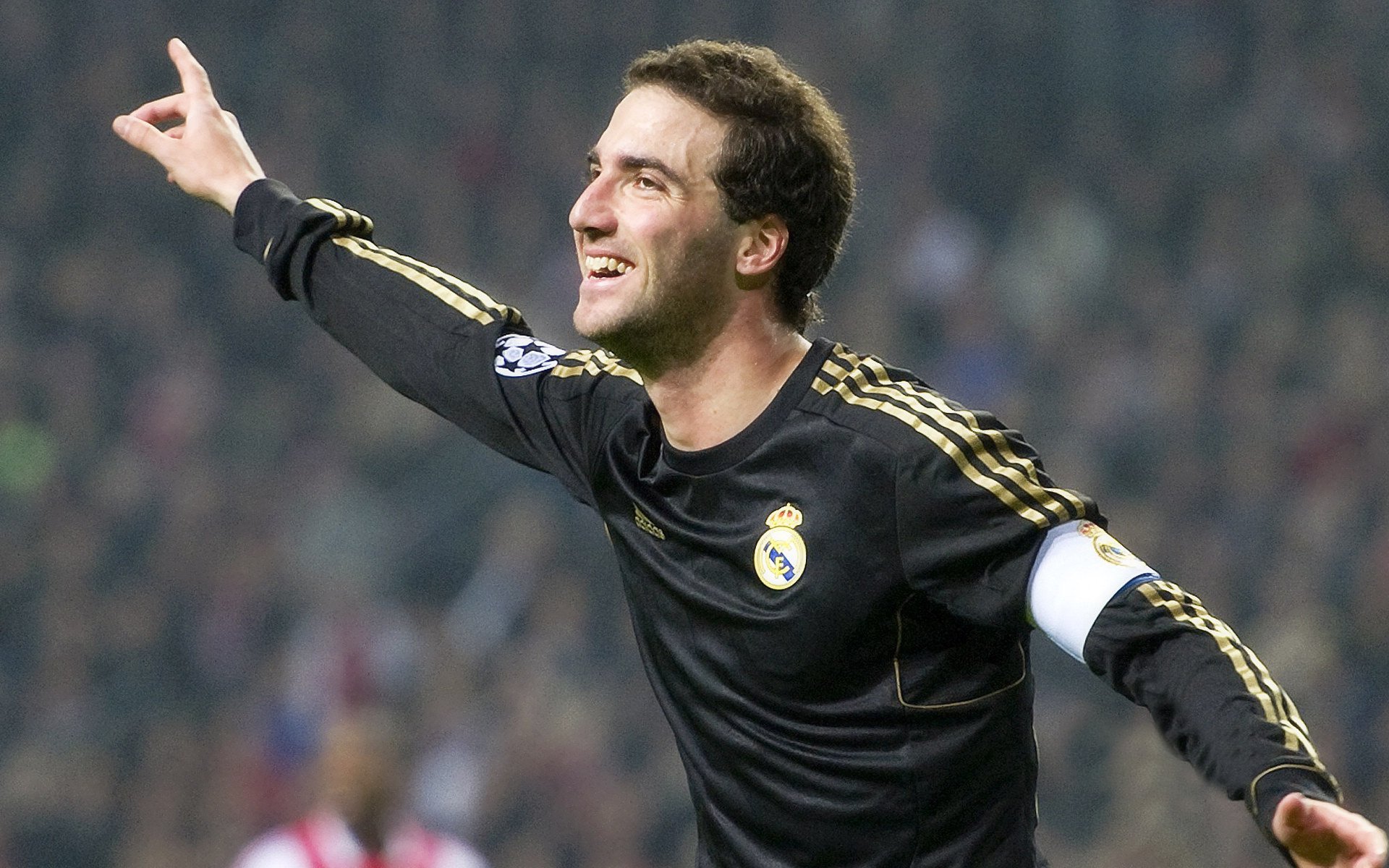 杰克·阿莱克西泳池内外双重突破，杰克莱斯